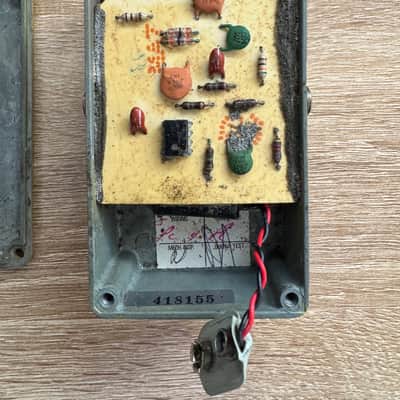 MXR MX-104 Script Distortion + 1976 - Yellow image 9
