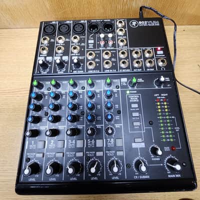Mackie 802VLZ4 8-Channel Mic / Line Mixer 2014 - Present - Black image 2