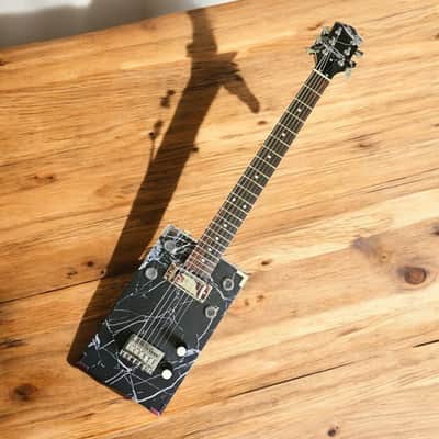 Cigar Box Guitar image 5