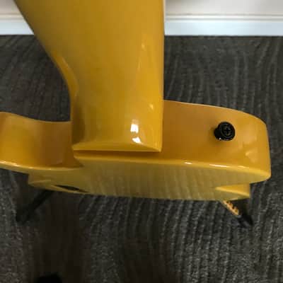 Gibson Les Paul Bass tv yellow image 7