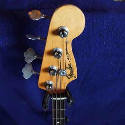 Fender 62 Reissue Jazz Bass 2006 Sunburst image 5
