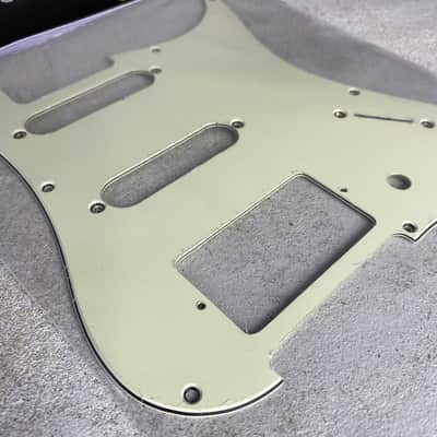 PRS Silver Sky Core / Se HSS pickguard 3ply vintage mint green image 4