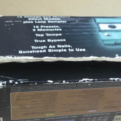 used with wear Line 6 EMPTY Cardboard Box for DL4 Delay Modeler + original Pilot's Handbook, sheet w/ 4 very small black stickers, & styrofoam battery holder (NO: pedal / batteries) mid 2000s - mid 2010s (not for MkII ver) image 8