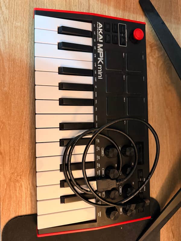 Akai MPK Mini 25-Key MIDI Controller | Reverb