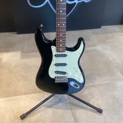Fender Classic Series '60s Stratocaster with Rosewood Fretboard + Seymour Duncan Quarter Pound 1999 - 2016 - Black image 4