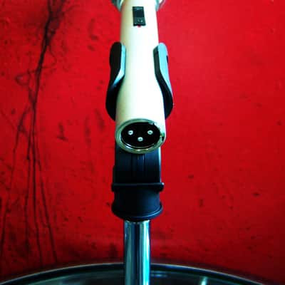 Vintage 1970's AKG D190ES / D190E dynamic cardioid microphone Low Z 280 OHMS w mic clip D1000E D330BT image 7