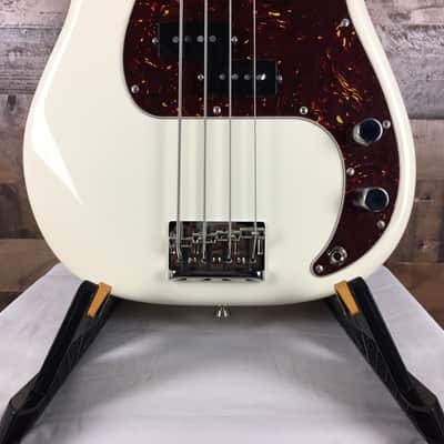 Fender Am Pro II Precision Bass, Olympic White, Hard Case, Free Ship, 483 image 8
