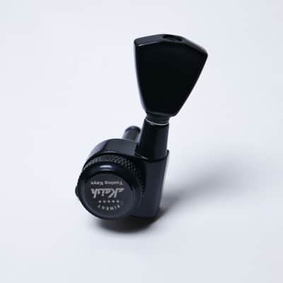 Locking Keystone Tuners 3+3 (Black) – 18:1 – Drop-In for Most Electric/Acoustic Guitars (10mm / 25/64" holes) image 3