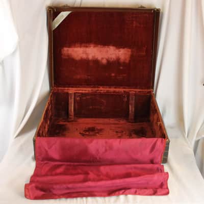 Chocolate Brown Excelsior Hard Case for Accordion 21.75" x 17.25" x 8.25" (55.25cm x 43.75cm x 21cm) image 2