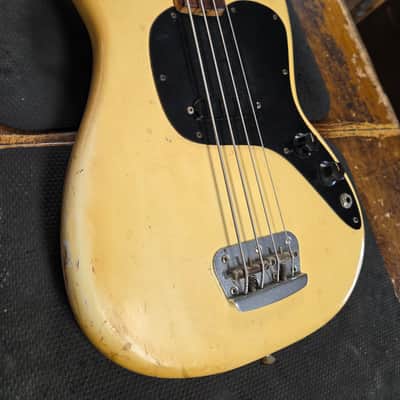 Fender Musicmaster 1973-1974 - Vintage white image 1