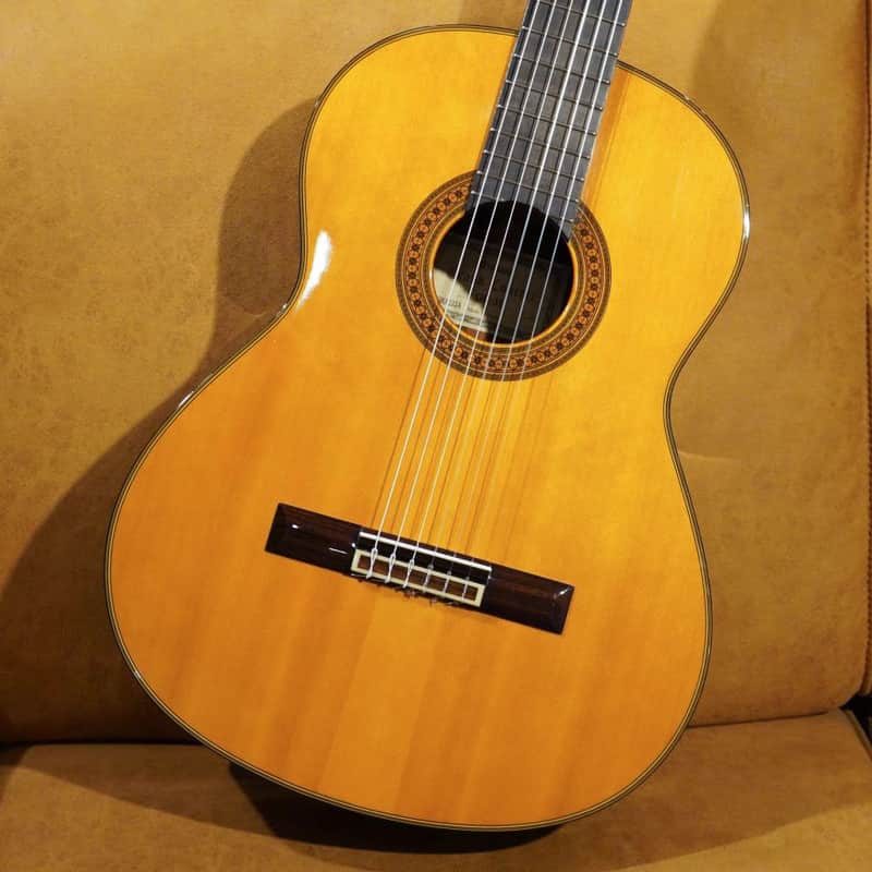 Yamaha GC-31