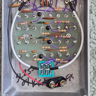Plum Crazy FX Slumlord Turretboard Triangle Big Muff Circuit Handmade 2N5133 2025 #4 of 25 image 2