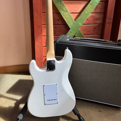 Upgraded HSS Strat-Style Guitar – Wilkinson Tremolo – 6 lb 11 oz image 2