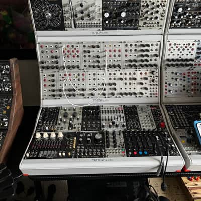 3 x Tiptop Audio Mantis Eurorack Cases w/rails image 1