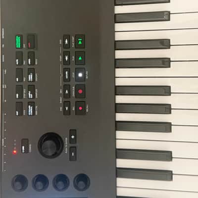 Akai MPC Key 61 Standalone Workstation Synthesizer 2022 - Present - Black Bild 3