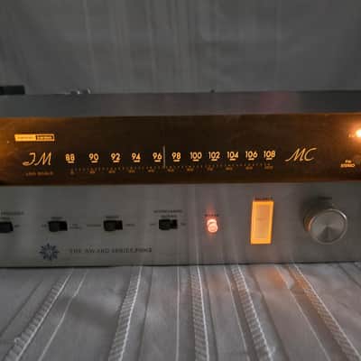 Harman Kardon F500X AM/FM Tuner Award Series - Silver Face image 4