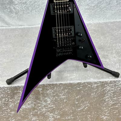 USA JACKSON CUSTOM SHOP RHOADS RR1 GUITAR | BLACK / DOOM PURPLE BEVELS image 2
