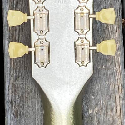 MASTER CERTIFIED: 2012 Gibson Les Paul Studio – Silver Metallic – Pro Setup – $1499 USD | FREE SHIPPING image 8