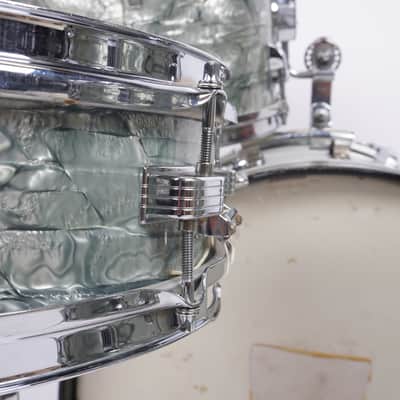 LUDWIG | CLASSIC | 1960s | "DOWNBEAT" | 3 - PIECE SHELL | + MATCHING SNARE DRUM image 7