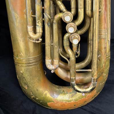 Holton Tuba, Full Size image 2