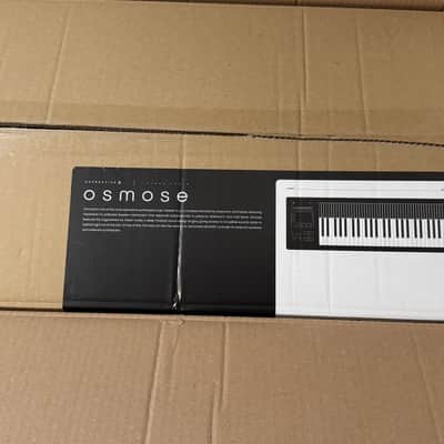 Expressive E Osmose 49-Key 24-Voice Polyphonic Synthesizer (pristine, including cloth cover) image 15