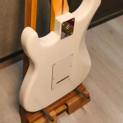 Fender Stratocaster 2022 Polaris White image 14