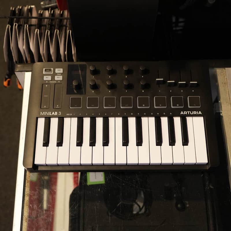 Arturia MiniLab 3 Keyboard Controller Black - Used image 1