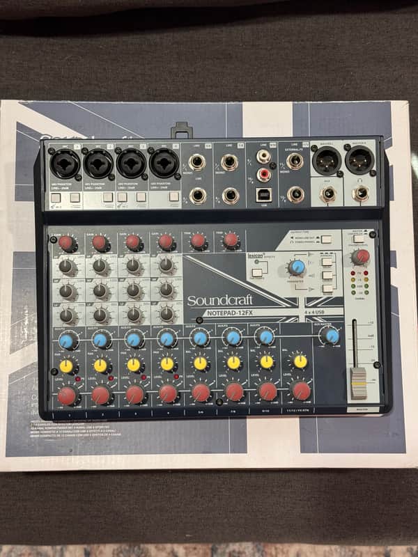 Soundcraft Notepad-12FX Small Format 12-Input Mixing Console