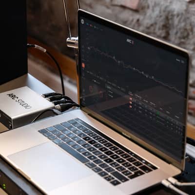 IK Multimedia ARC Studio Room Correction System - Brand New image 9