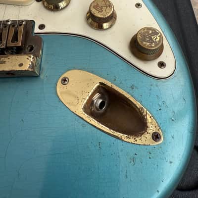 Fender The Strat with Maple Fretboard 1981 - Lake Placid Blue image 5