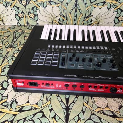 Roland Fantom 6 Synthesizer Keyboard image 7