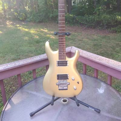 Ibanez JS2000-CG Joe Satriani Signature 2002 - 2004 - Champagne Gold image 1