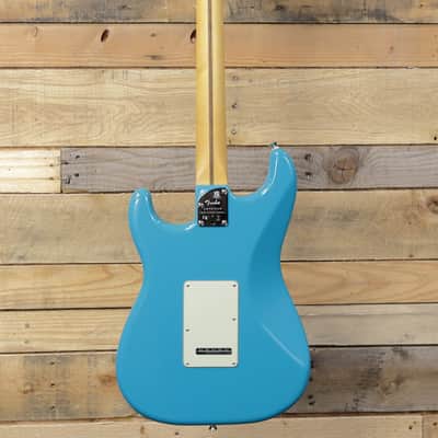 Fender  American Professional II Stratocaster Electric Guitar Miami Blue w/ Case & Maple Fretboard image 5