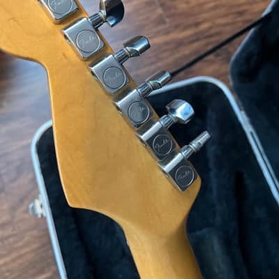 Fender American Standard Stratocaster with Rosewood Fretboard 1986 - 1993 - Arctic White image 5