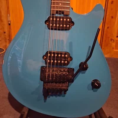 EVH Wolfgang Special with Ebony Fretboard 2021 - Miami Blue image 3