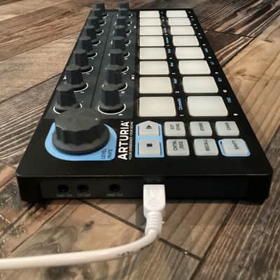 Arturia BeatStep Black Edition MIDI Controller 2016 - 2021 - Black image 2
