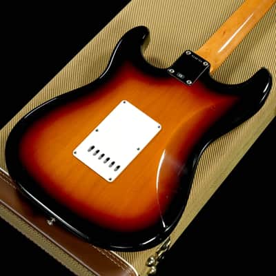 FENDER American Vintage '62 Stratocaster 3-Color Sunburst -2003- [V140759] (08/03) image 5