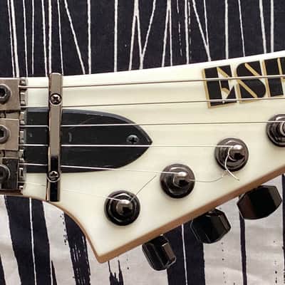ESP  M-II SNOWHITE 2010 - EMG’S image 24