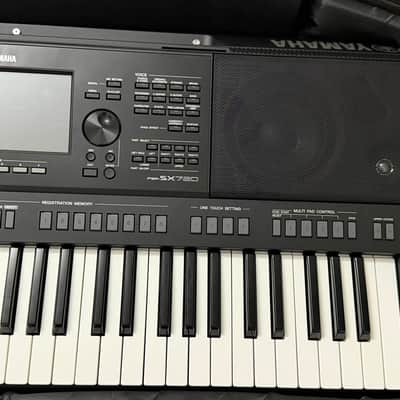 Yamaha PSR-SX720 61-Key Arranger Workstation 2024 - Present - Black image 4