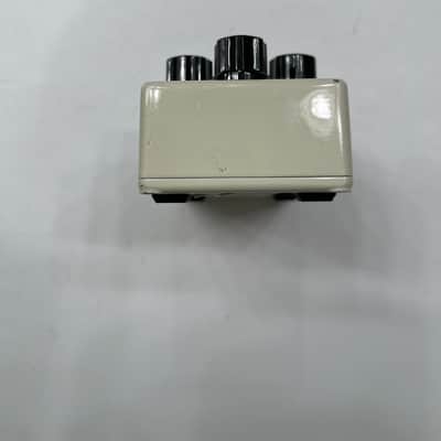 MXR Dunlop M-66 Classic Overdrive White Guitar Effect Pedal image 5