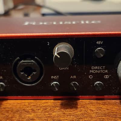Focusrite Scarlett 2i2 Audio Interface w/ USB cable image 7