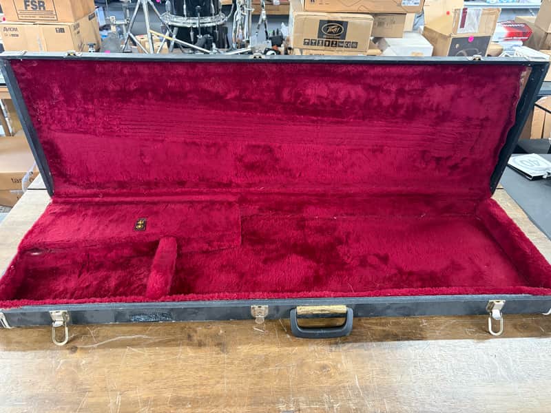 Vintage Guild Pilot Bass Case-AS IS image 1