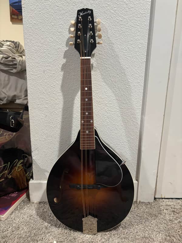 Kentucky KM-140 Standard A-Style Mandolin *BARELY USED* image 1