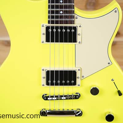 Yamaha Revstar II RSE20 - Neon Yellow image 3