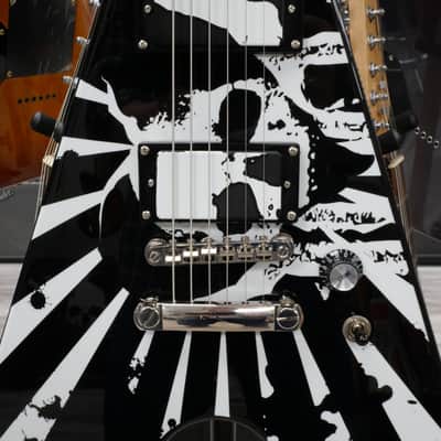 Epiphone Rob Flynn Signature Flying V Baritone w/ Hard Case image 4