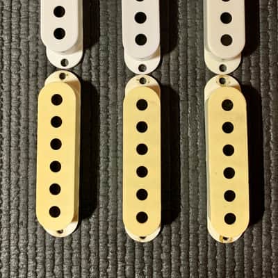 MIJ Fender Stratocaster 1970s 1980s - White PICKUP COVERS Japan image 6