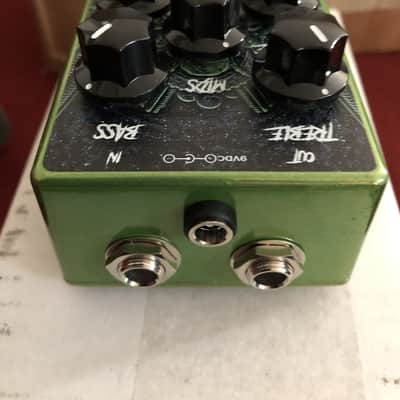 Airis Effects Nemesis Preamp 2017-2018 - Metallic Green w/ Alien Print image 3