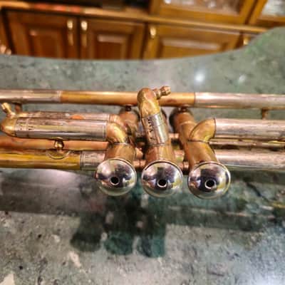 SVintage Soviet Bb Trumpet “Pompovaya Truba” No. 3461 — Moscow Musical Instrument Factory — 1970s — Brass & Silver Finish with Original Velvet Case image 9