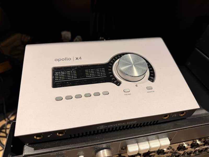 Universal Audio Apollo x4 Gen 2 Thunderbolt Audio Interface 2024 - Present - Silver image 1
