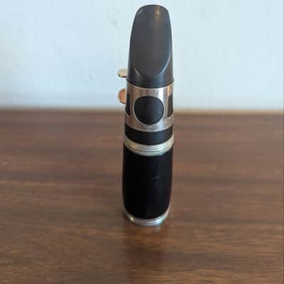 Artley 17S Bb Clarinet, with case image 7